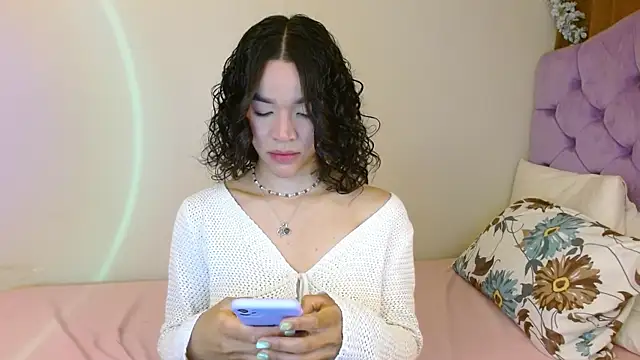 kiarablue online show from October 11, 1:49 am