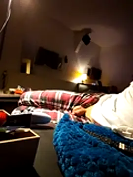Snapshot of toyxltester chatting on April 24, 11:29 pm toyxltester online show from April 24, 11:29 pm