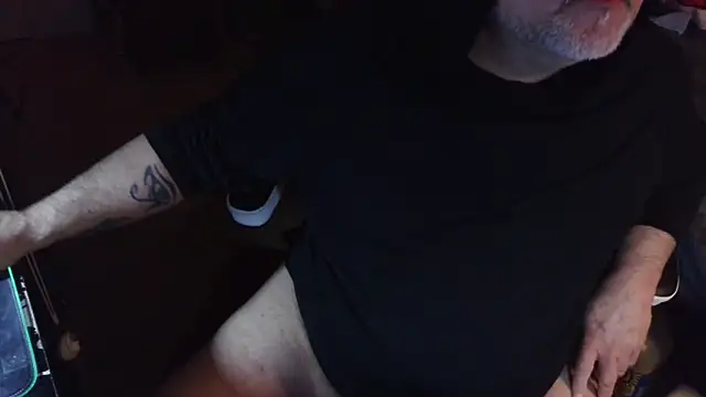 Snapshot of Drake_DVamp chatting on March 20, 6:30 am Drake DVamp online show from March 20, 6:30 am