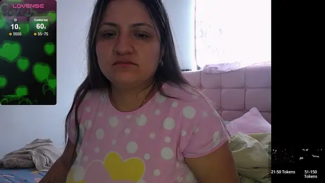 Snapshot of conhy_lehee chatting on December 9, 1:45 pm conhy lehee online show from December 9, 1:45 pm