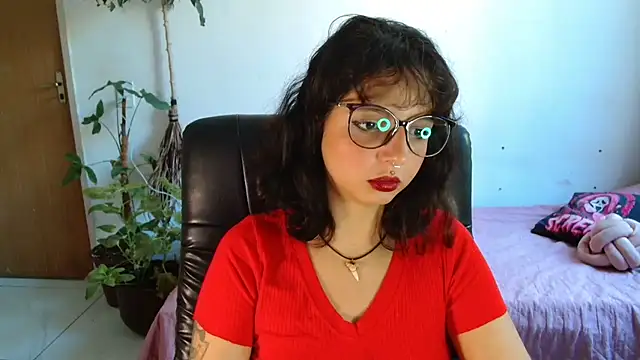 myamillor online show from December 18, 11:27 am