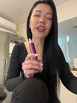 Snapshot of denise_k chatting on March 29, 11:32 am denise k online show from March 29, 11:32 am