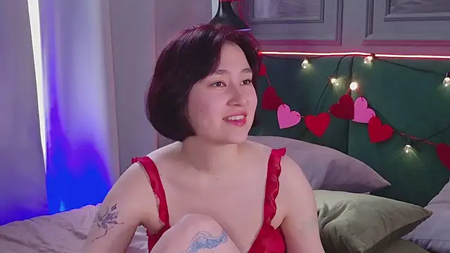 Snapshot of So_audrey chatting on February 15, 12:01 pm So audrey online show from February 15, 12:01 pm