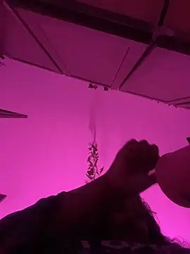 Snapshot of BigFineSelena chatting on February 18, 9:38 am BigFineSelena online show from February 18, 9:38 am