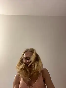 adella13 online show from January 19, 11:43 pm