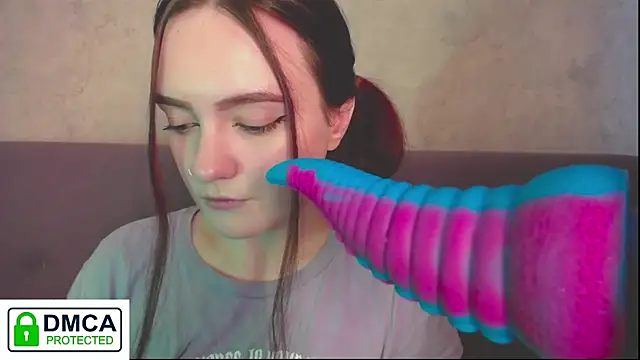 Snapshot of Alyssa___Scarlet chatting on December 28, 4:51 am Alyssa Scarlet online show from December 28, 4:51 am