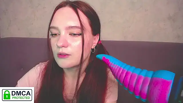 Snapshot of Alyssa___Scarlet chatting on November 26, 2:23 am Alyssa Scarlet online show from November 26, 2:23 am