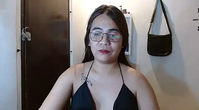Snapshot of IvanaSuck_Cock chatting on December 14, 12:33 am IvanaSuck Cock online show from December 14, 12:33 am