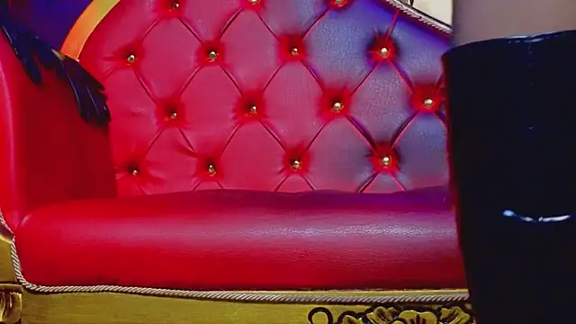 PerlaDivaio online show from February 4, 1:38 pm