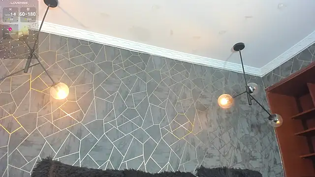 dayra angels online show from April 4, 8:17 pm