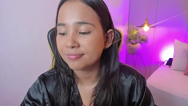 isabella florez online show from June 3, 2:25 am