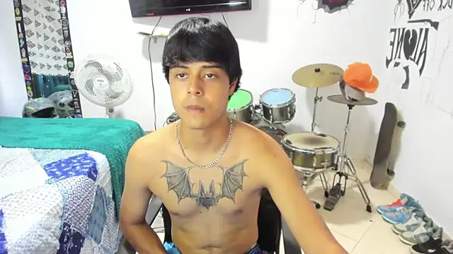 Snapshot of Zack_falcon chatting on March 1, 10:42 pm Zack falcon online show from March 1, 10:42 pm