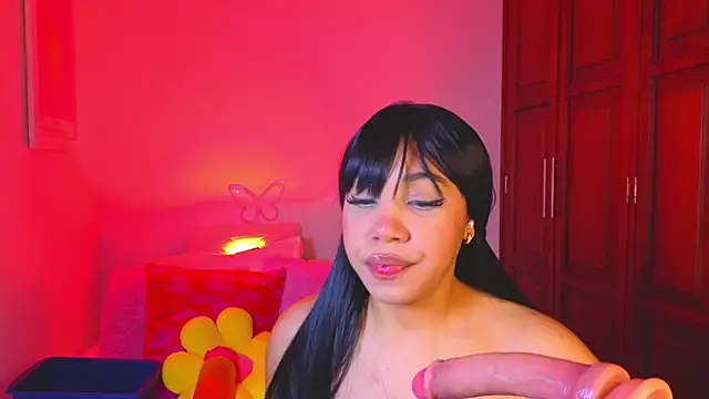 Snapshot of Olivia_ds chatting on February 1, 4:44 am Olivia ds online show from February 1, 4:44 am