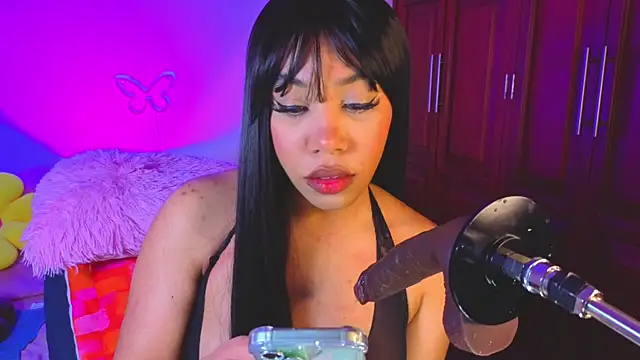 Snapshot of Olivia_ds chatting on February 17, 3:47 am Olivia ds online show from February 17, 3:47 am