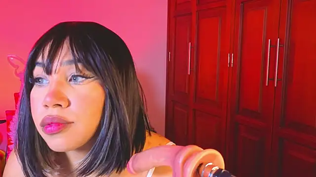 Snapshot of Olivia_ds chatting on February 18, 5:36 am Olivia ds online show from February 18, 5:36 am