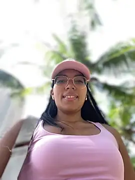 Snapshot of SheenaBrooke chatting on February 13, 5:25 am SheenaBrooke online show from February 13, 5:25 am