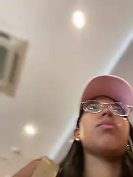 Snapshot of SheenaBrooke chatting on February 24, 4:54 am SheenaBrooke online show from February 24, 4:54 am