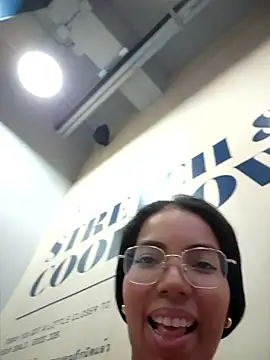 Snapshot of SheenaBrooke chatting on March 20, 7:24 am SheenaBrooke online show from March 20, 7:24 am