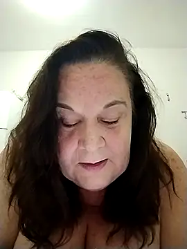 Yaya Mineira online show from November 1, 1:40 am