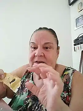 Snapshot of Yaya_Mineira chatting on April 23, 12:29 pm Yaya Mineira online show from April 23, 12:29 pm