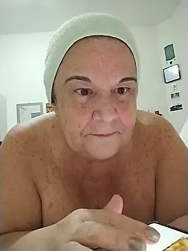 Snapshot of Yaya_Mineira chatting on May 29, 12:08 am Yaya Mineira online show from May 29, 12:08 am