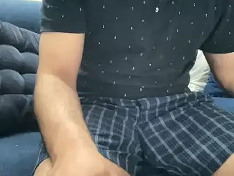 browndick266 online show from May 1, 5:34 am