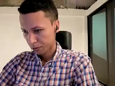 Snapshot of EL-CHICLE-TV chatting on September 20, 11:50 pm EL-CHICLE-TV online show from September 20, 11:50 pm