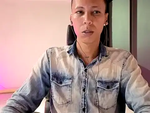 Snapshot of EL-CHICLE-TV chatting on September 25, 6:17 am EL-CHICLE-TV online show from September 25, 6:17 am