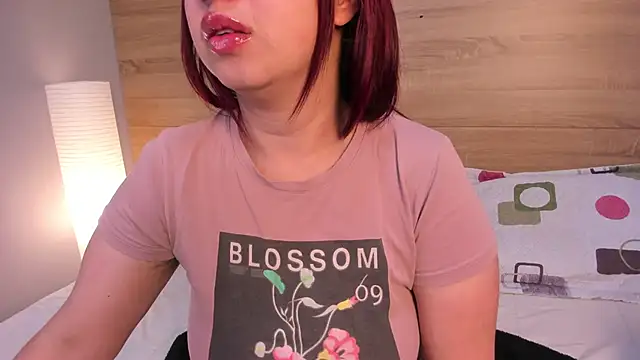 madelaine blosson online show from March 20, 10:20 am