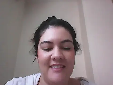 Snapshot of lauratobon chatting on October 14, 4:52 pm lauratobon online show from October 14, 4:52 pm