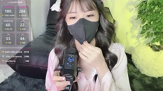 Mya Lee online show from December 6, 7:34 pm