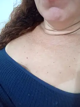 Snapshot of CASADASIGILO2 chatting on February 25, 2:21 am CASADASIGILO2 online show from February 25, 2:21 am