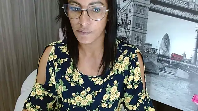 kateleyagrey online show from January 3, 10:31 am