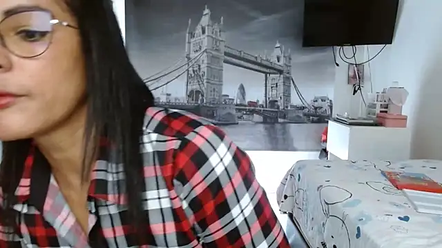 kateleyagrey online show from January 28, 9:08 pm