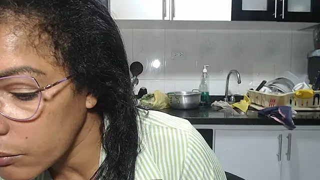 kateleyagrey online show from March 18, 11:02 am