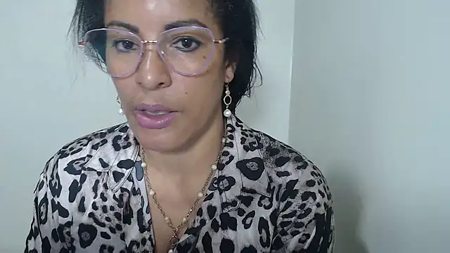 kateleyagrey online show from July 11, 7:27 pm