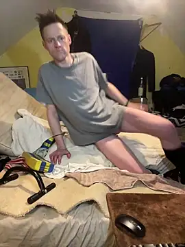 londonfuckwhore1 online show from April 9, 11:32 pm