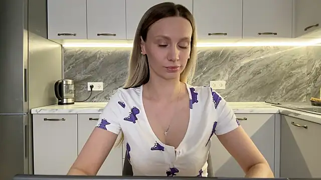 Alice Wonders online show from March 6, 10:09 am