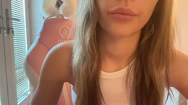 Lillymariee online show from January 2, 12:57 pm