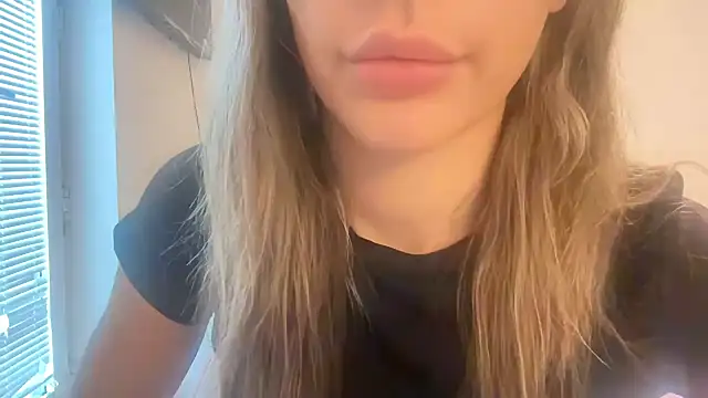 Lillymariee online show from January 23, 11:37 am