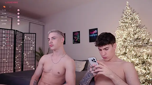 Evan  White  online show from December 27, 4:10 pm