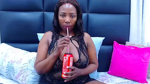 CURVYMATURED42 online show from April 20, 5:26 pm