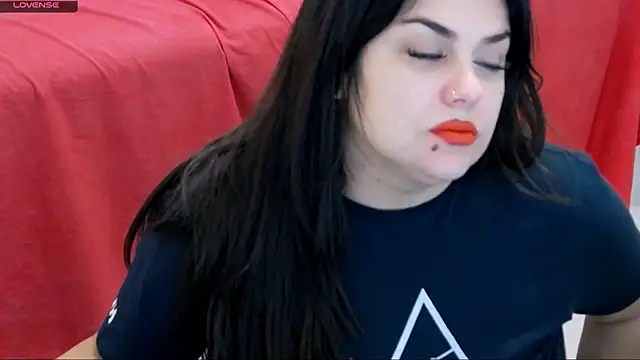 Snapshot of TinaMaay chatting on January 15, 8:58 pm TinaMaay online show from January 15, 8:58 pm