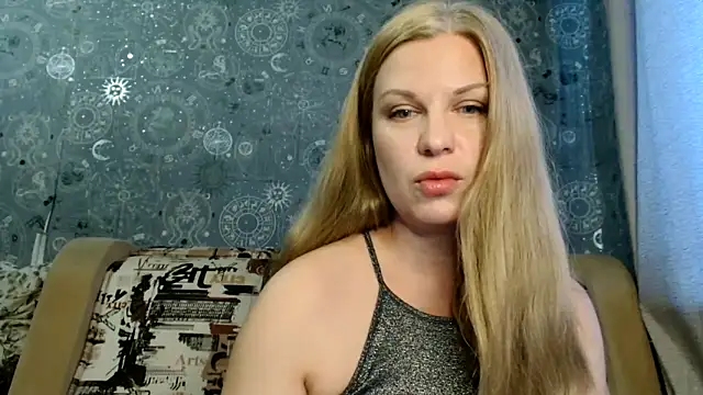 BlondeFox online show from June 18, 3:07 am