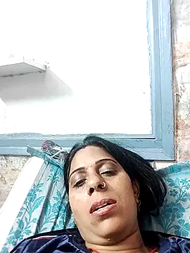 Snapshot of Manmohini123 chatting on March 1, 10:45 am Manmohini123 online show from March 1, 10:45 am