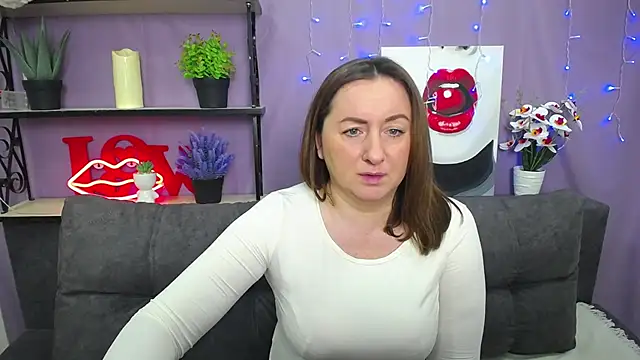 Abby Taylorr online show from March 22, 7:25 am