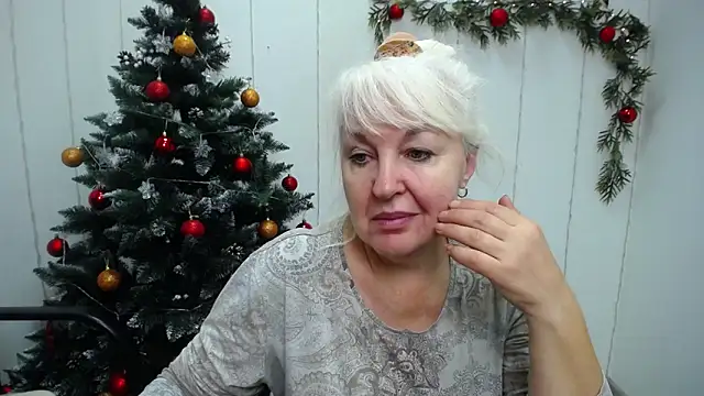 Snapshot of BlondyLeeBest chatting on December 1, 7:14 pm BlondyLeeBest online show from December 1, 7:14 pm