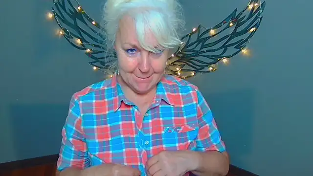 Snapshot of BlondyLeeBest chatting on May 30, 6:27 pm BlondyLeeBest online show from May 30, 6:27 pm