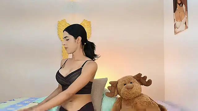 Snapshot of salome_Collins_1 chatting on May 18, 11:43 pm salome Collins 1 online show from May 18, 11:43 pm