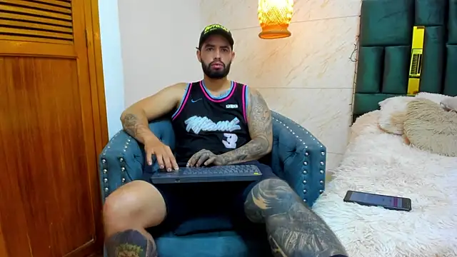 matteosantos online show from February 21, 11:22 am